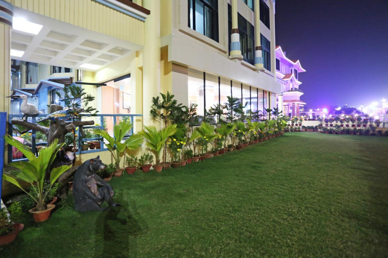Hotel Niladri Puri Exterior photo